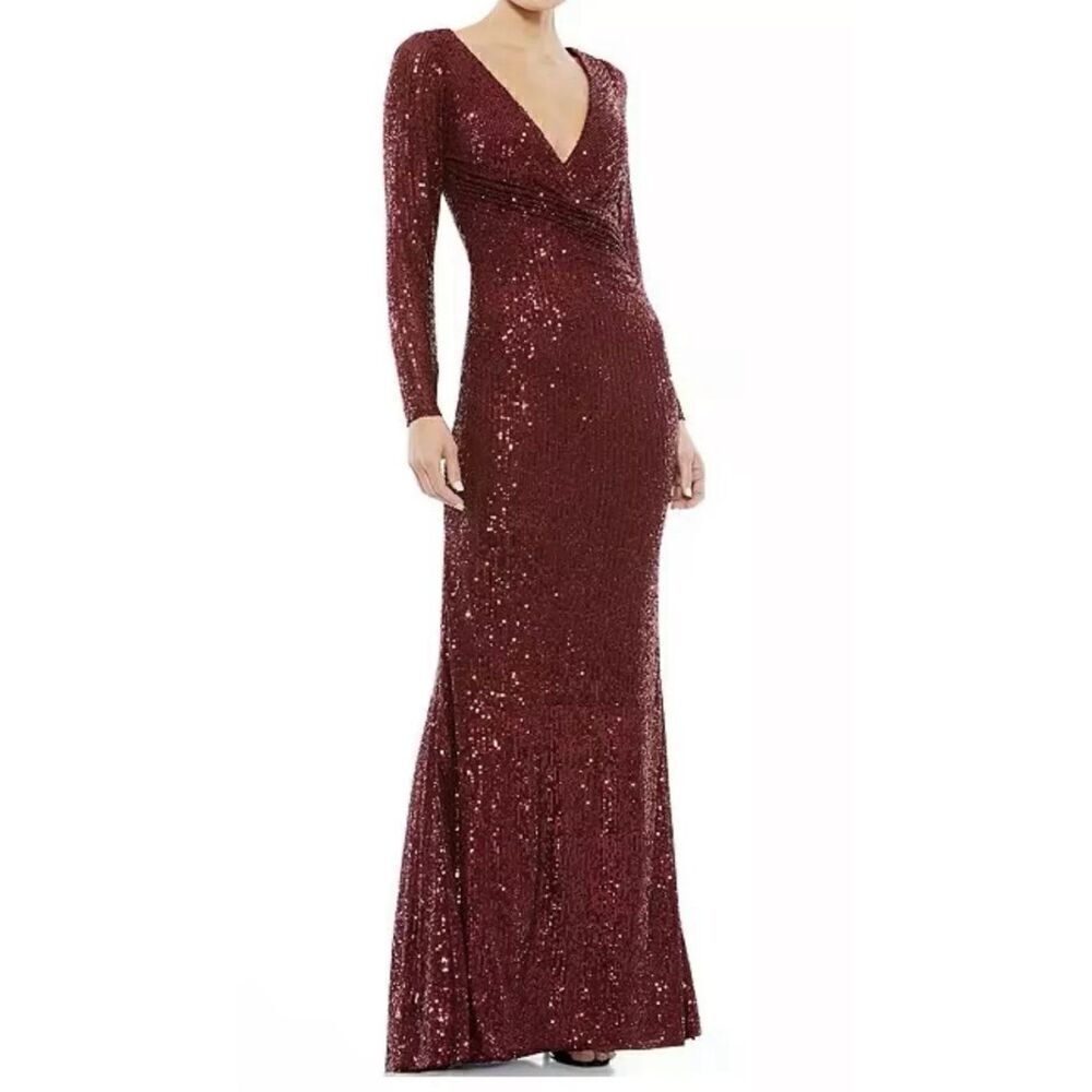 Mac Duggal NWT size 4 SEQUINED FAUX WRAP LONG SLEEVE COLUMN GOWN style 26574